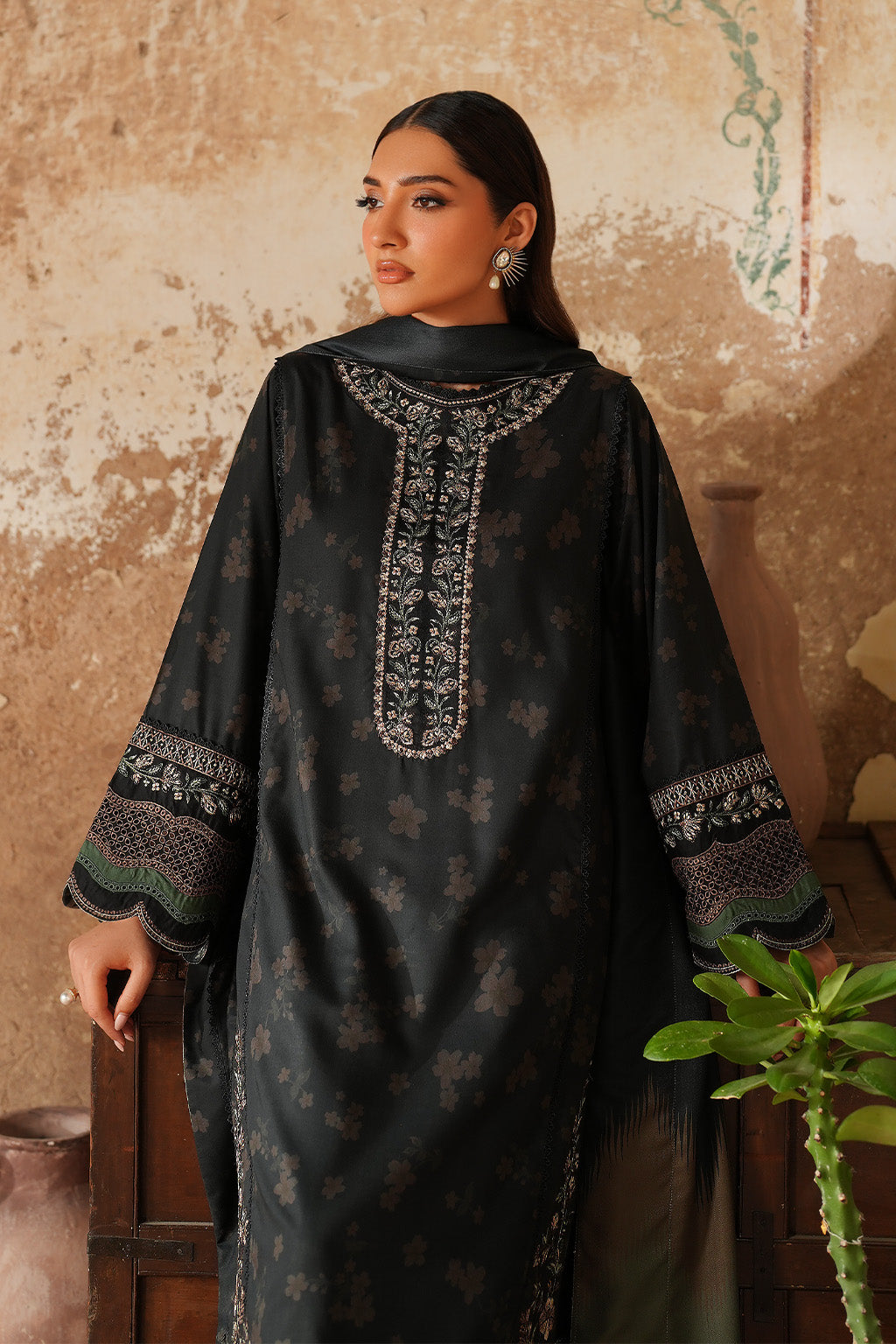 IPF-06 Embroidered Printed Linen