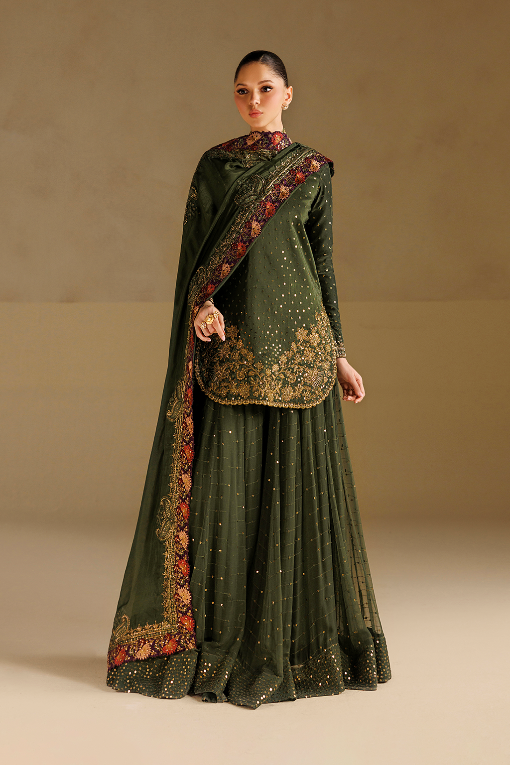 Iznik Formals | UE-732 Embroidered Ramen Silk