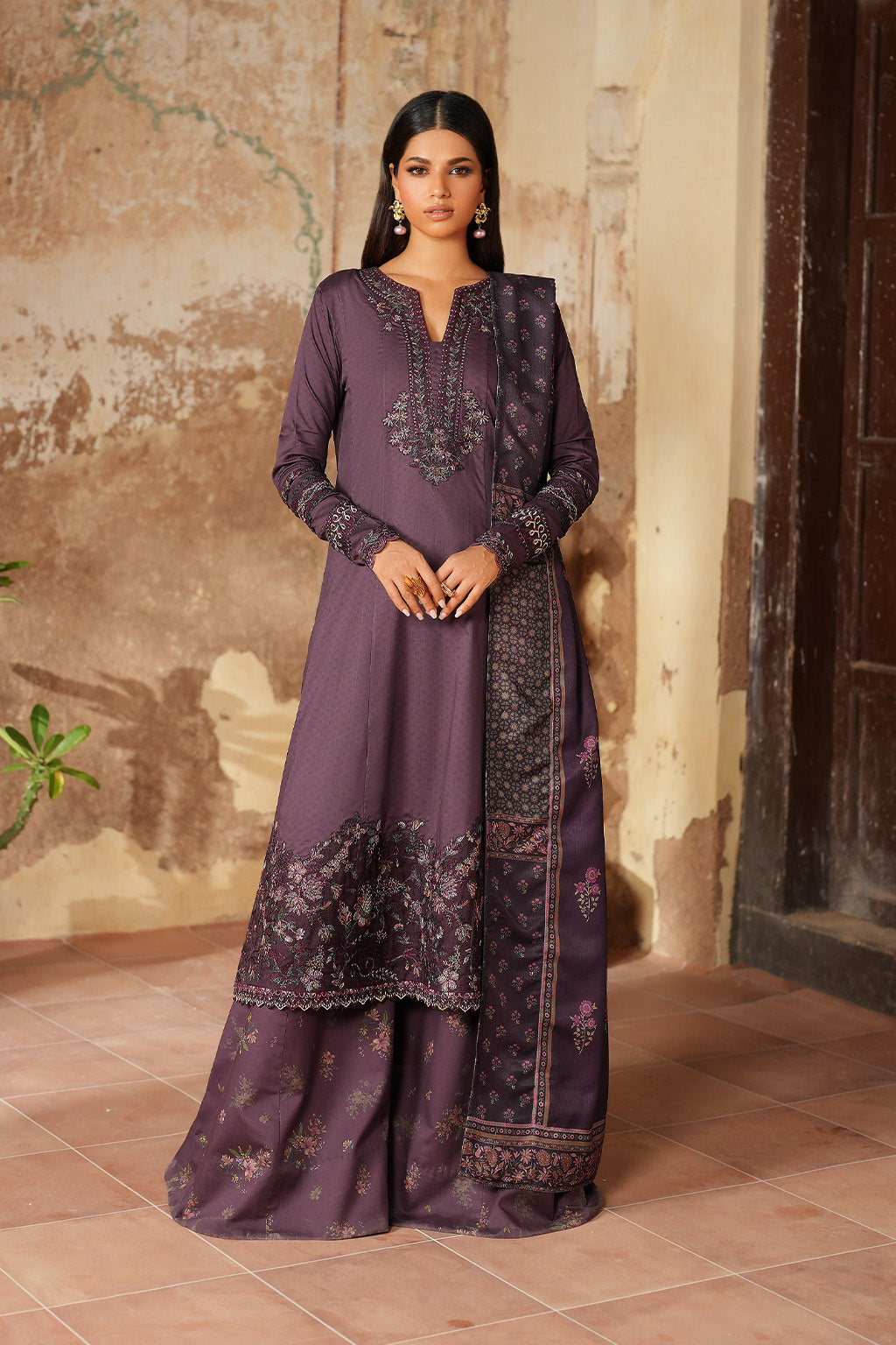 IPF-11 Embroidered Printed Linen