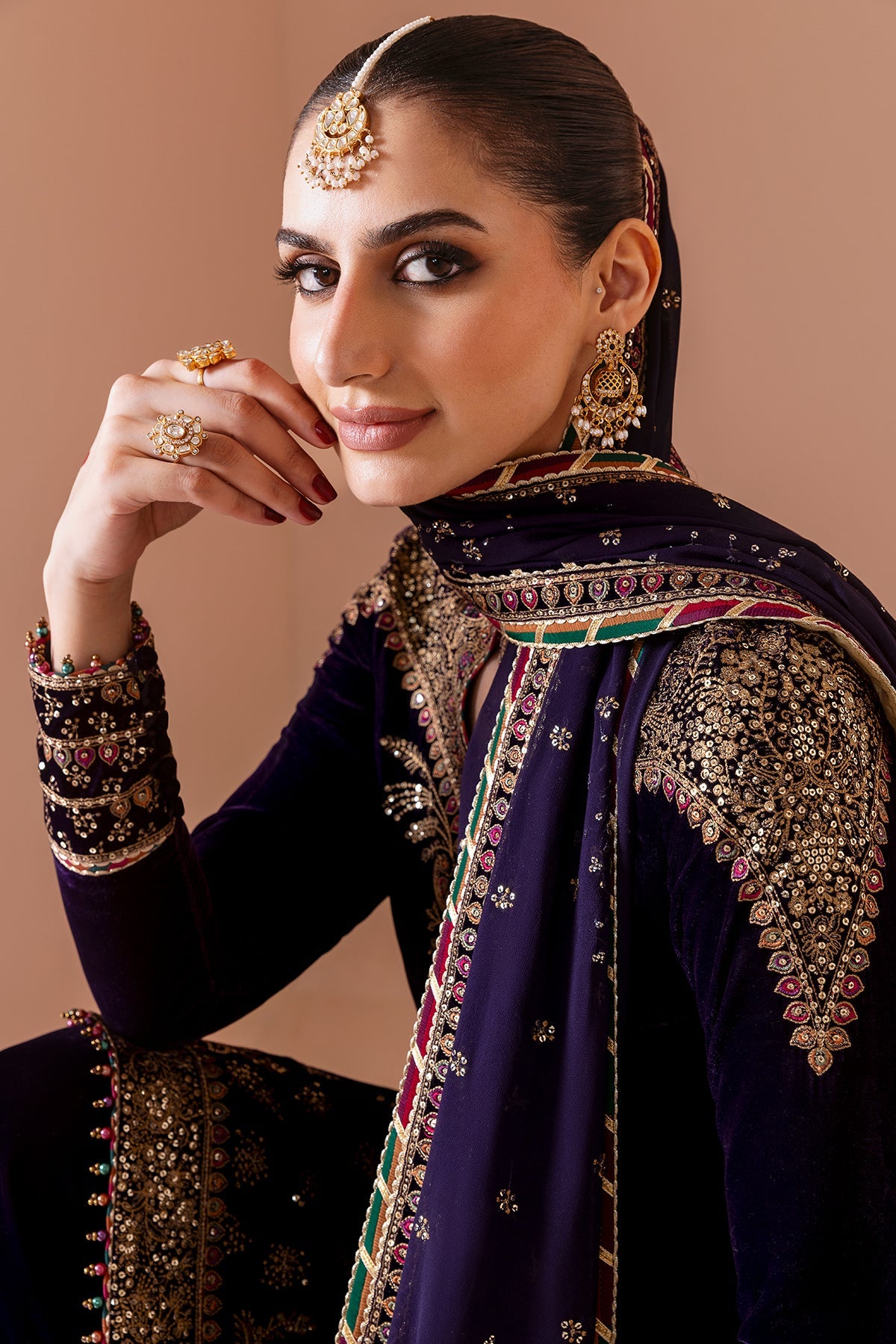 Velvet Formal | Embroidere CVF D-08