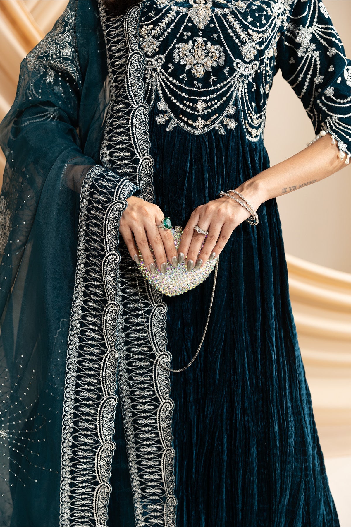 Alizeh | AF-VLT-2214-Mystique | Lamour Inlays Velvetine