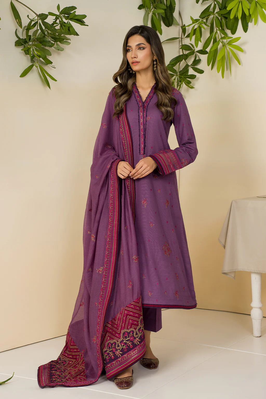 Unstitched Exclusive Winter Collection '23 By Iznik UE-167 MEENAL