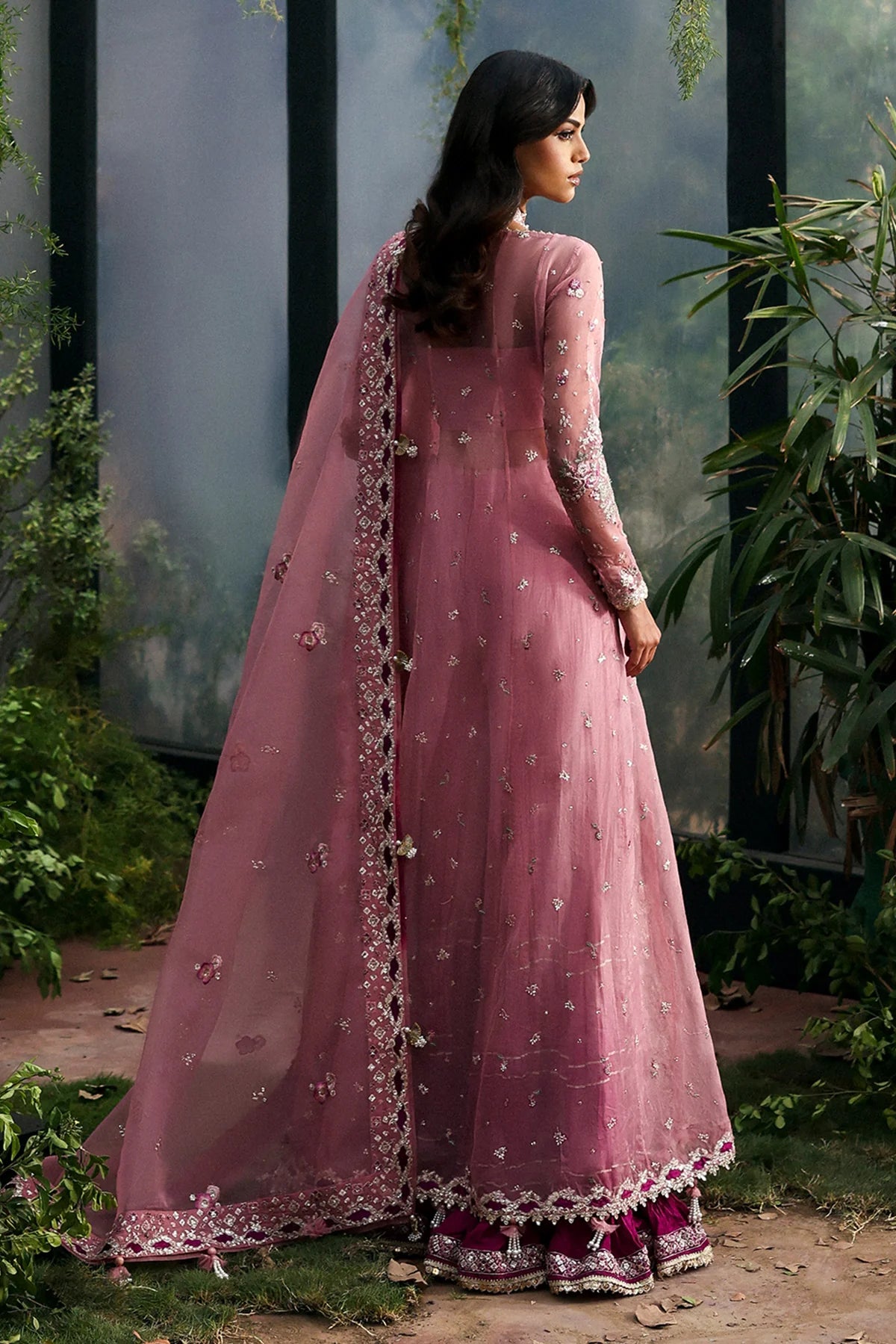 Afrozeh Seraira La Fuchsia’25 full outfit flat lay