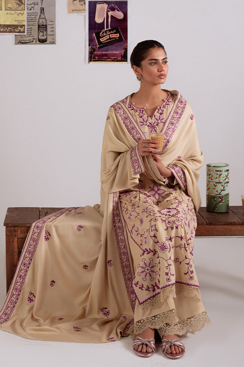 Fawn Radiance — beige elegance meets winter warmth by Cross Stitch. ✨