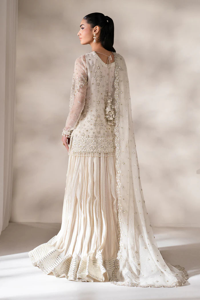 Back panel embroidery in chiffon fabric – Baroque UF-4140