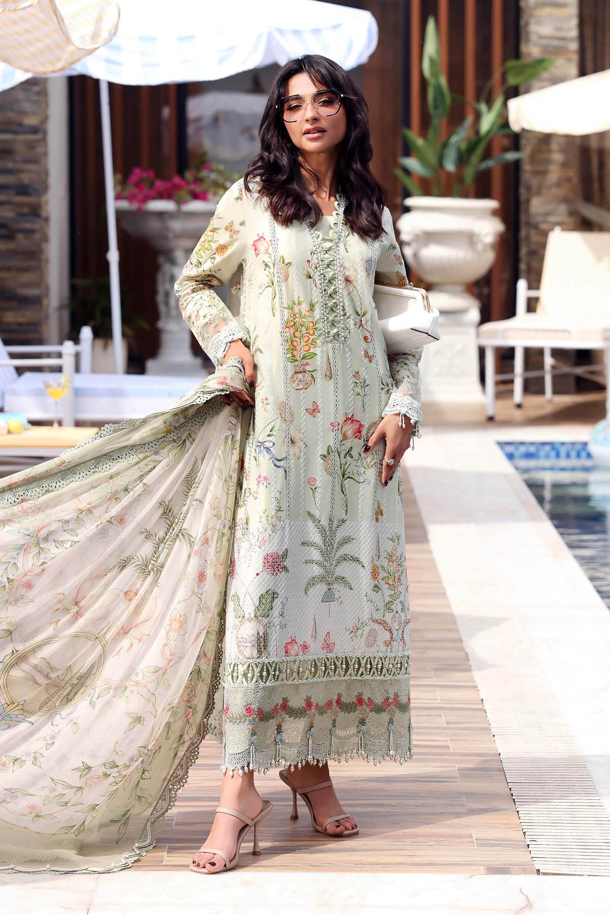Maria B Lawn | 3004-B |3 Piece Unstitched Embroidered Lawn Suit