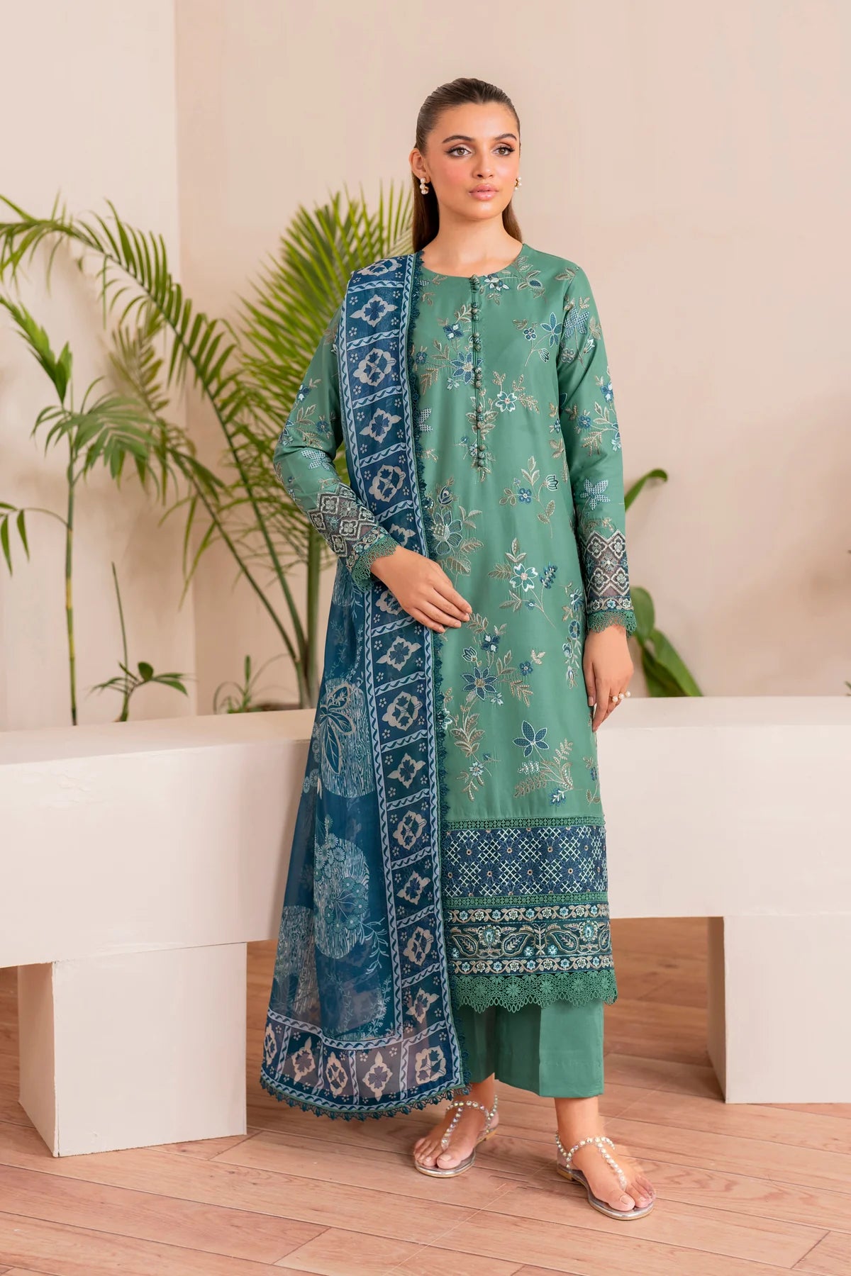 Xenia Summer Lawn '25 | Luna | 3PC Embroidered Lawn Suit