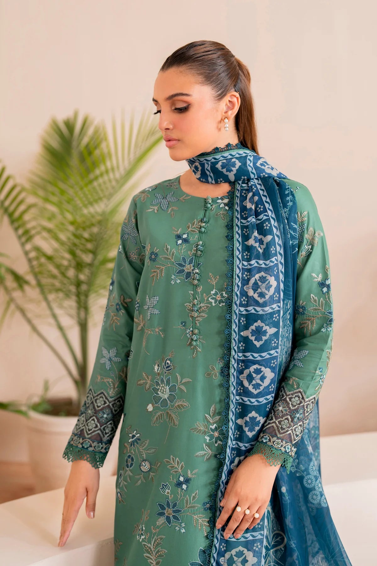 Xenia Summer Lawn '25 | Luna | 3PC Embroidered Lawn Suit