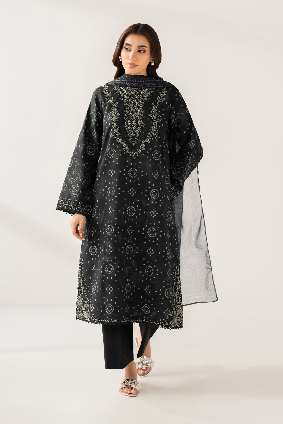 Xenia L'essence Summer '26 | NAERA