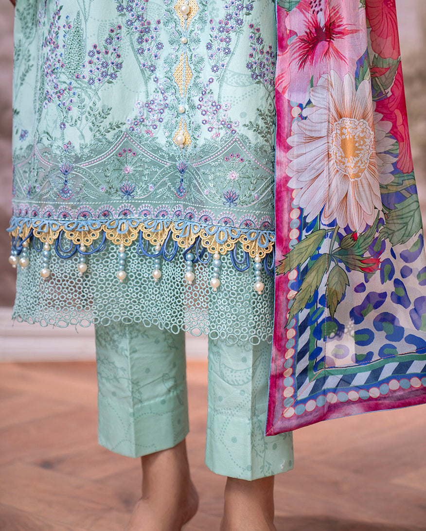 Roheenaz | Aezel Embroidered Cambric | Avira