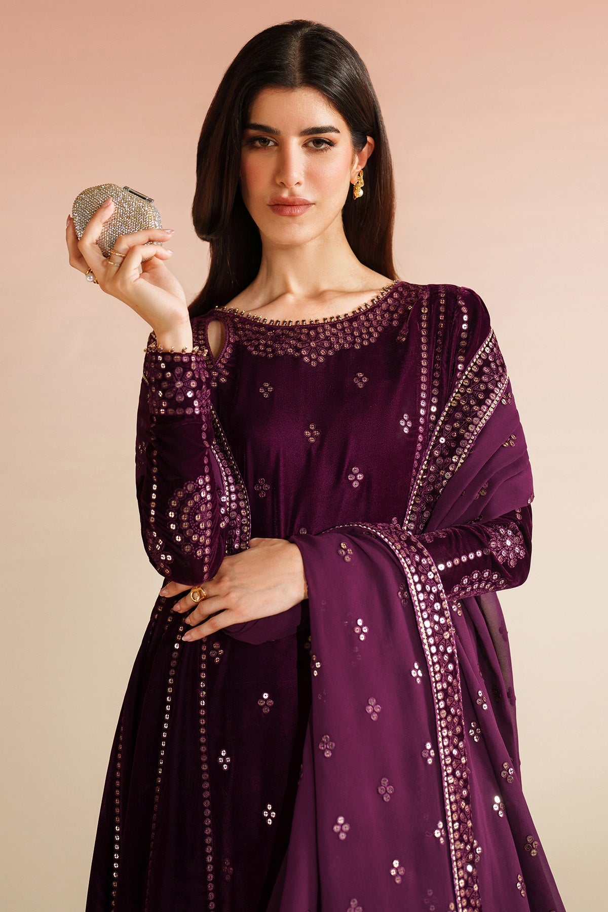 Jazmin | VVF D-1 | Embroidered Velvet Formal