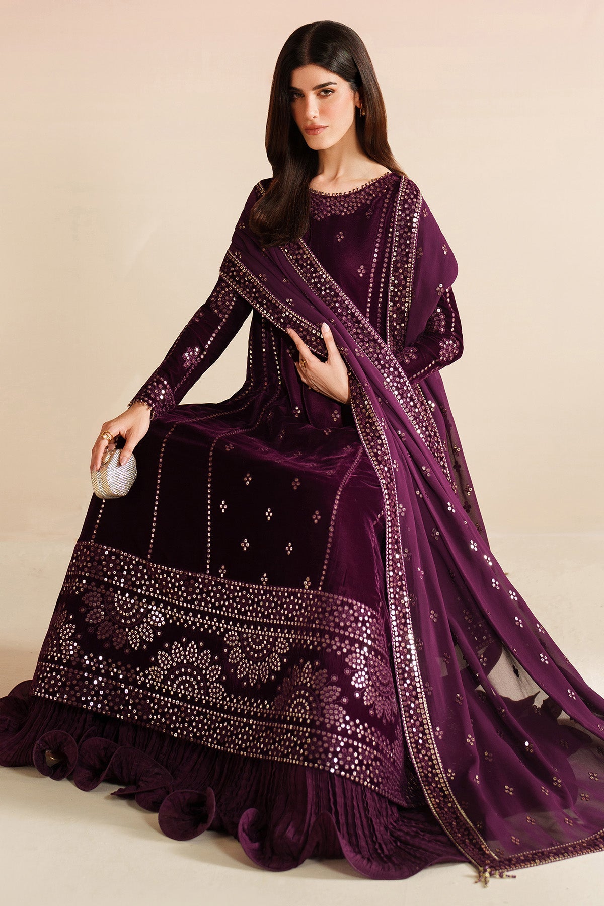 Jazmin | VVF D-1 | Embroidered Velvet Formal