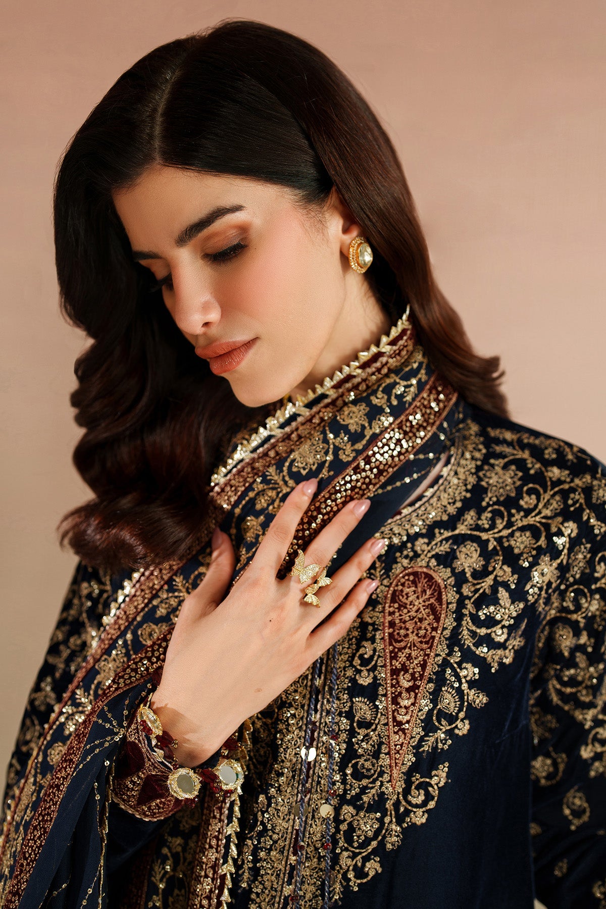 Jazmin | VVF D-7 | Embroidered Velvet Formal