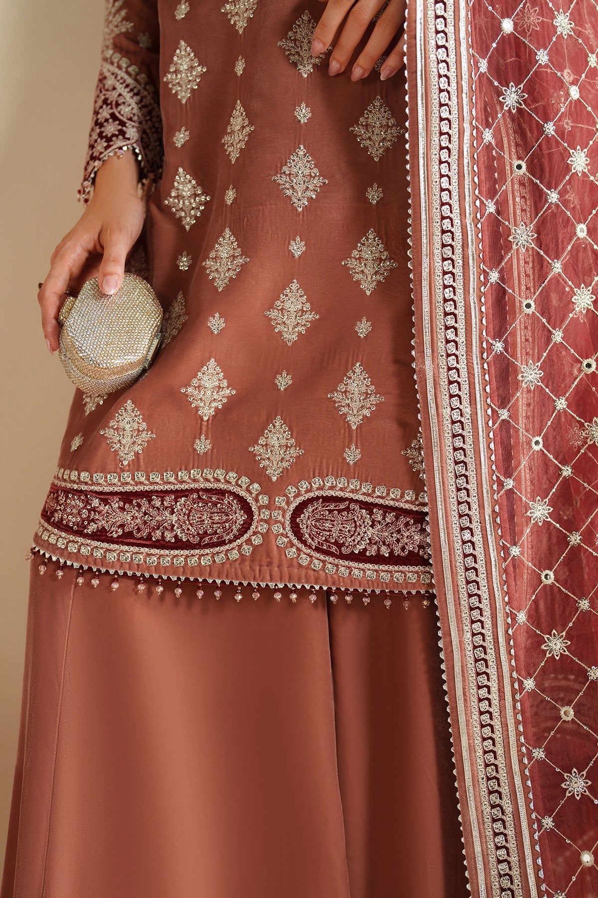 Jazmin | VVF D-3 | Embroidered Velvet Formal