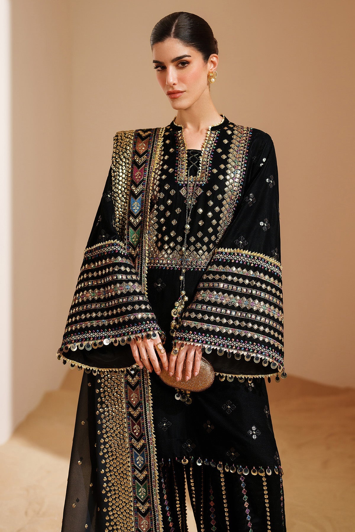 Jazmin | VVF D-5 | Embroidered Velvet Formal