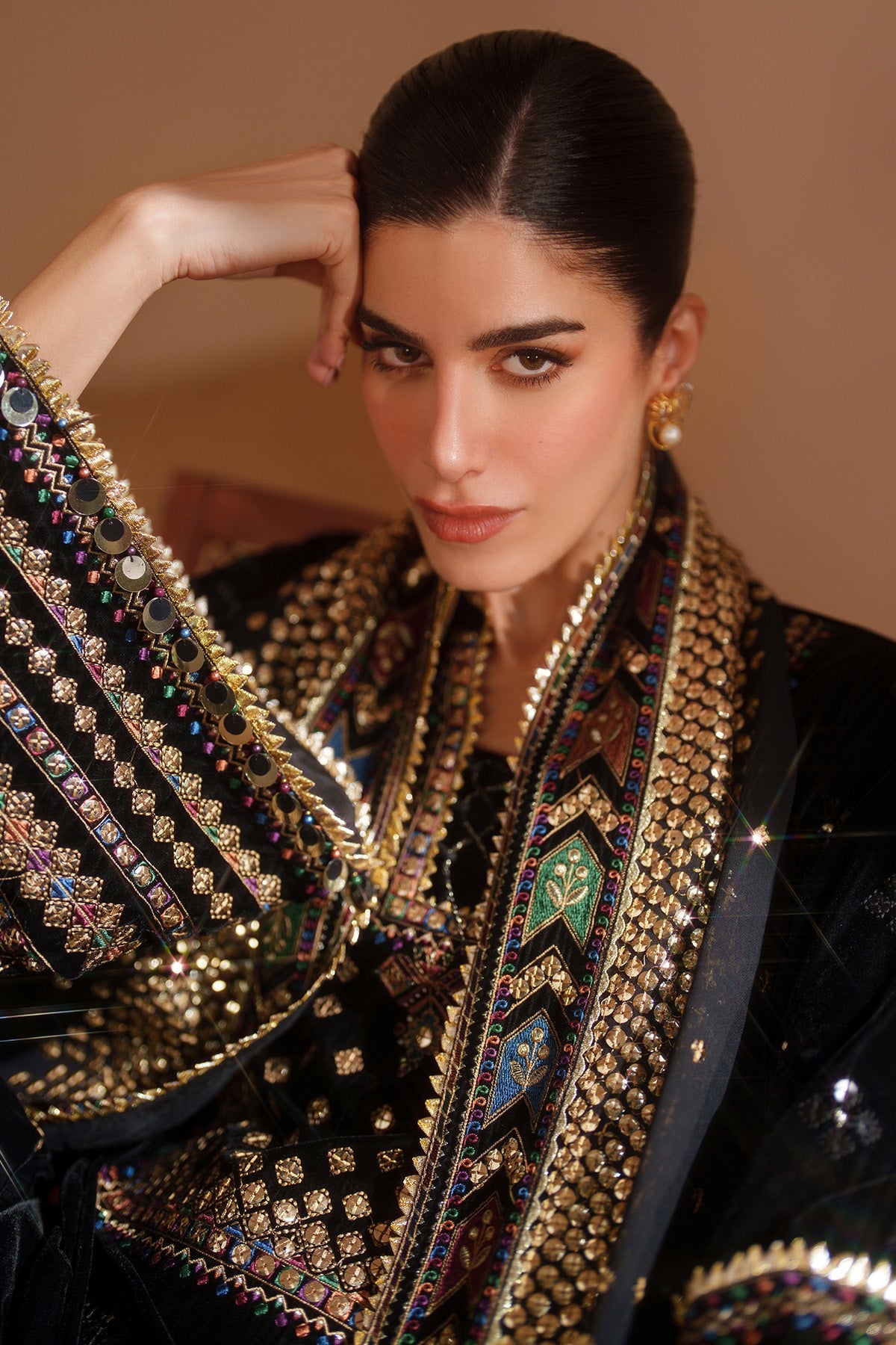 Jazmin | VVF D-5 | Embroidered Velvet Formal