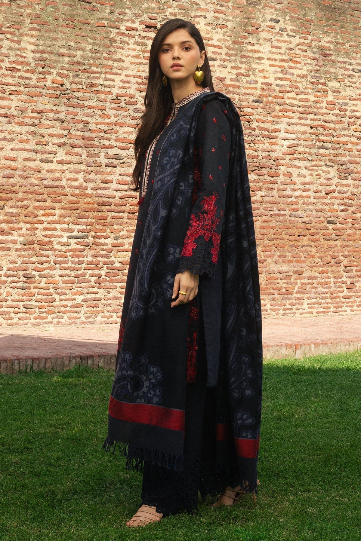 Winter Unstitched Collection'24 By Zara Shahjahan Darya-D2