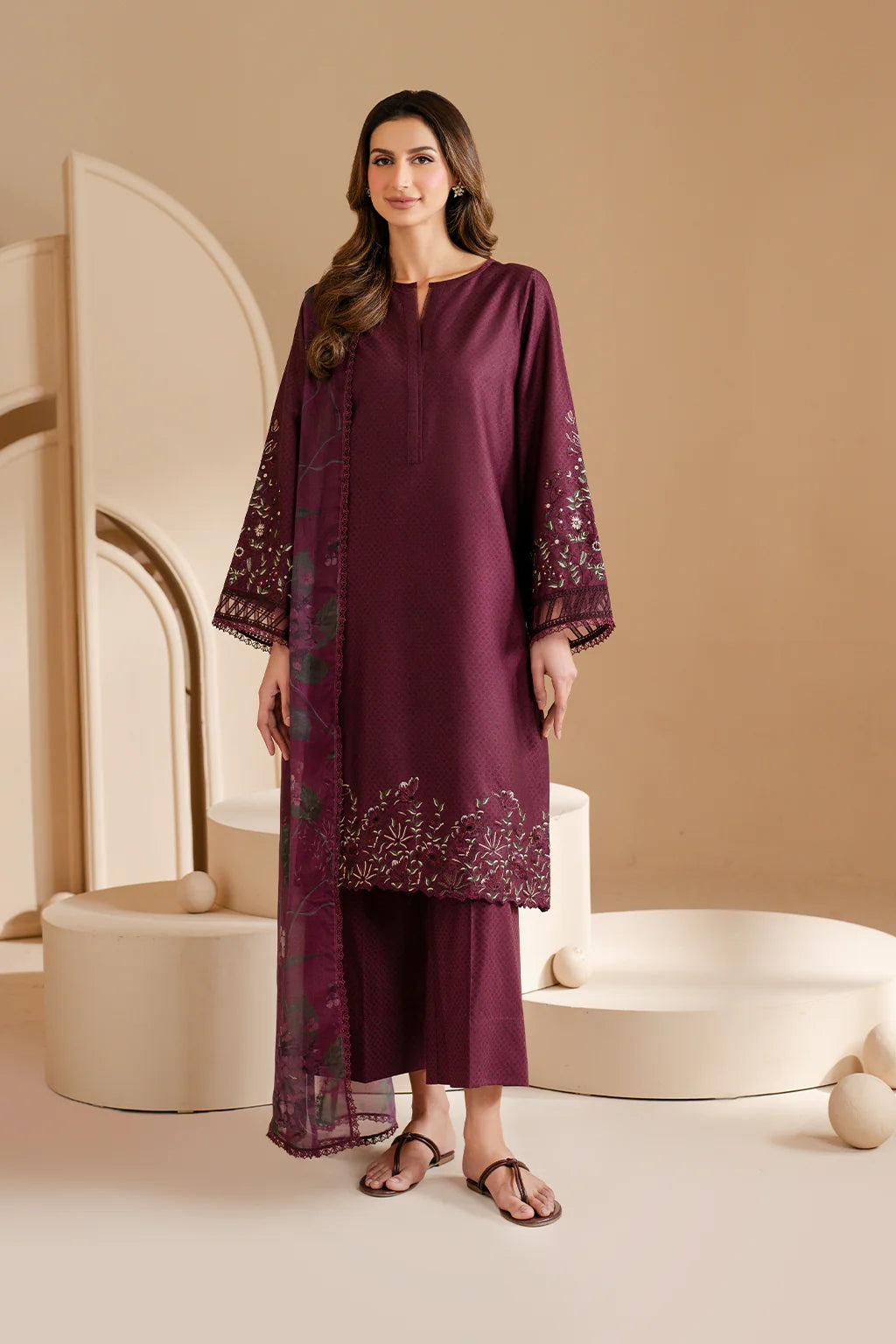 Digitally printed silk dupatta from Iznik Exclusive Lawn