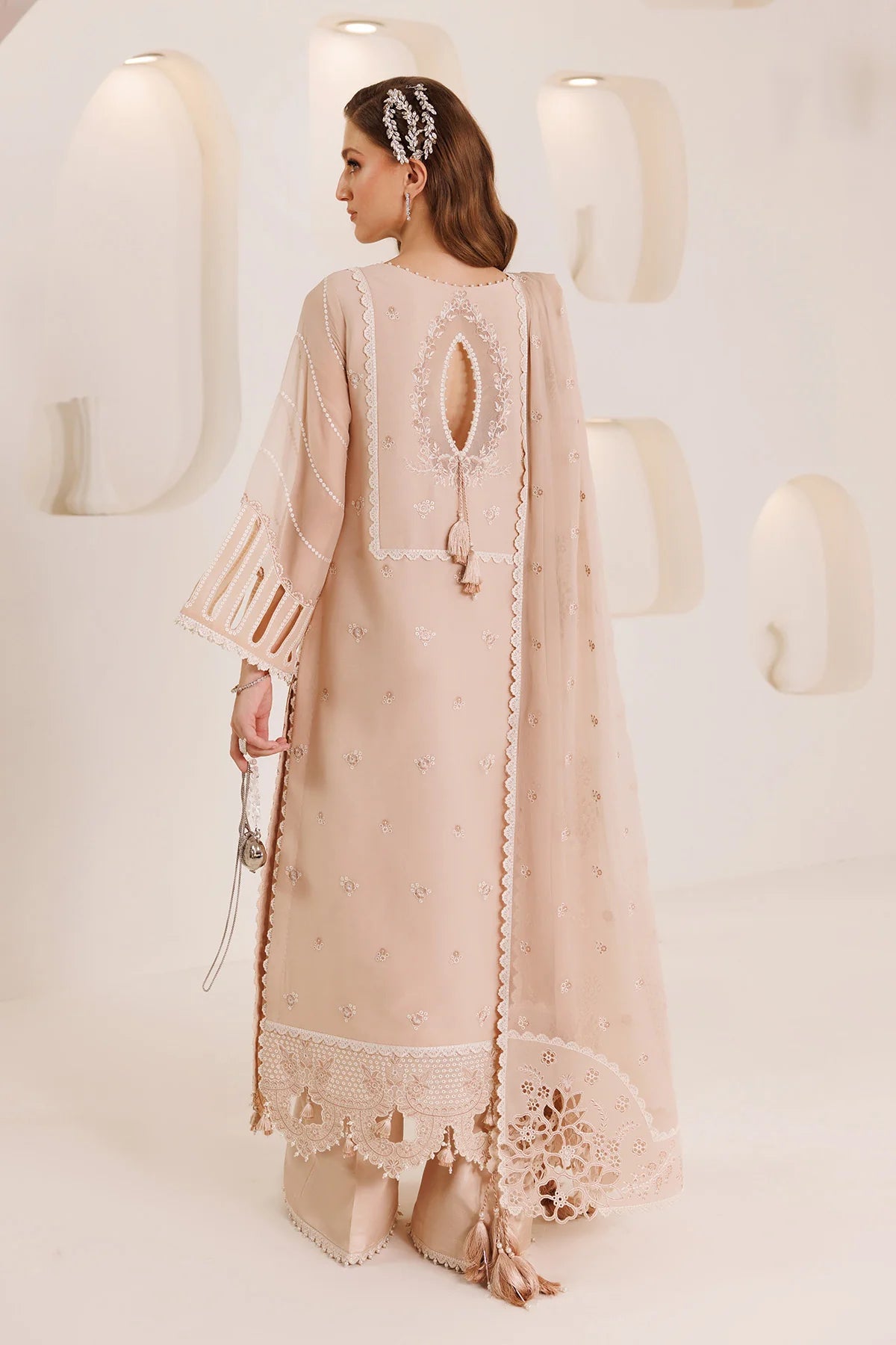 Embroidered borders for chalk, sleeves, trouser & neck of Ehal