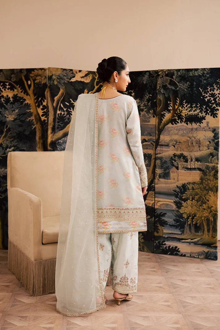 Embroidered front and back borders in organza fabric