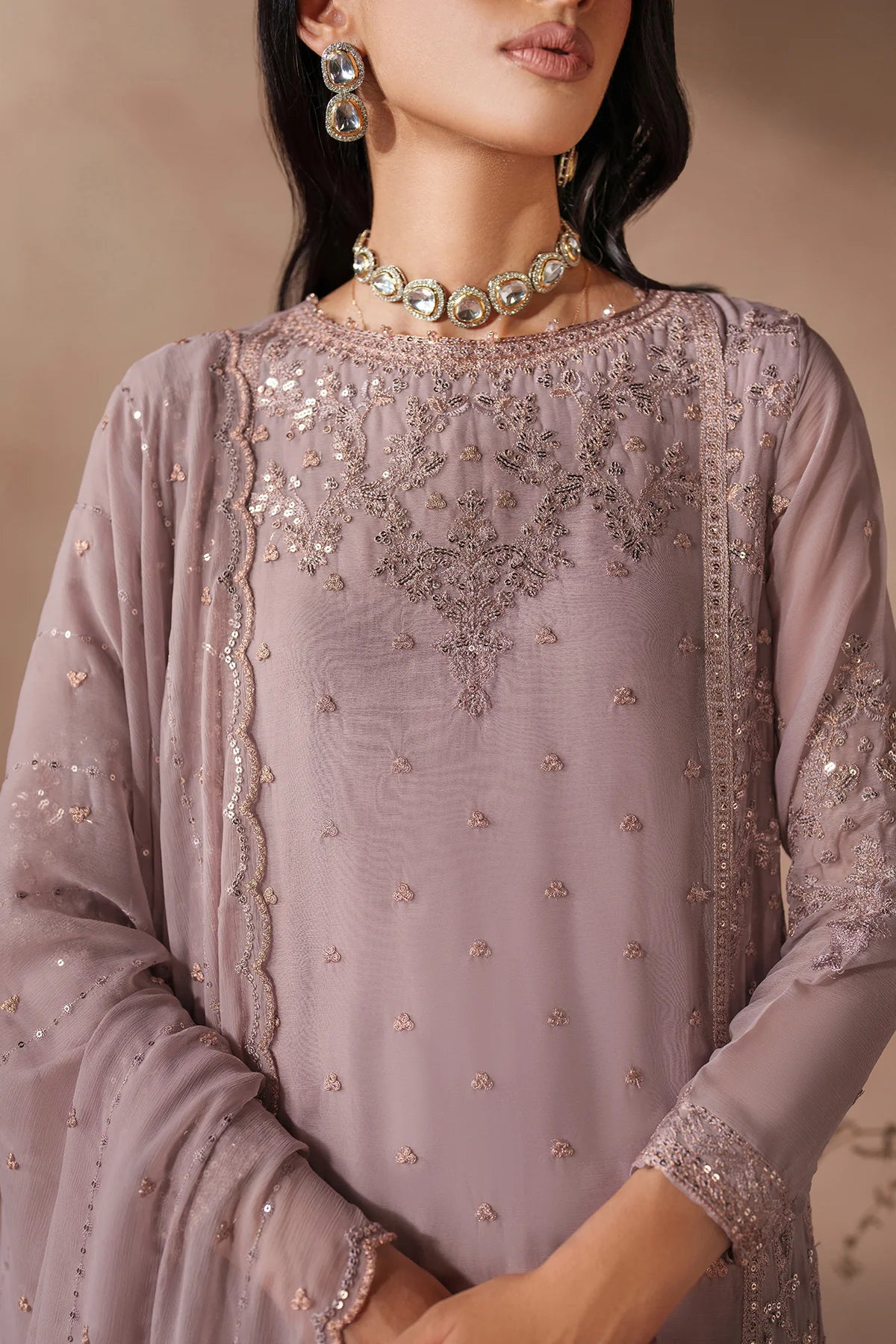 Matching sequins embroidered chiffon dupatta from Zarif MUF-04 SAHEER