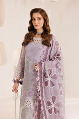 Multi-border detailing for front, back, and sleeves on chiffon