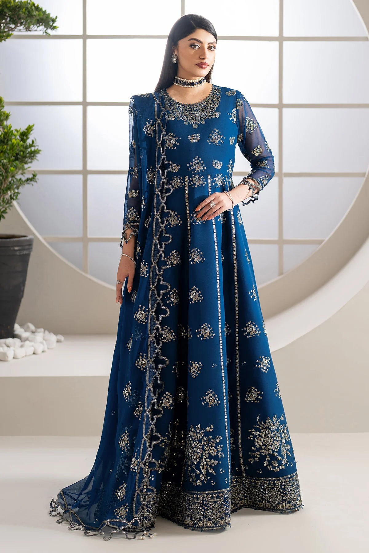 Organza front and back border embroidery on Alizeh Pernia