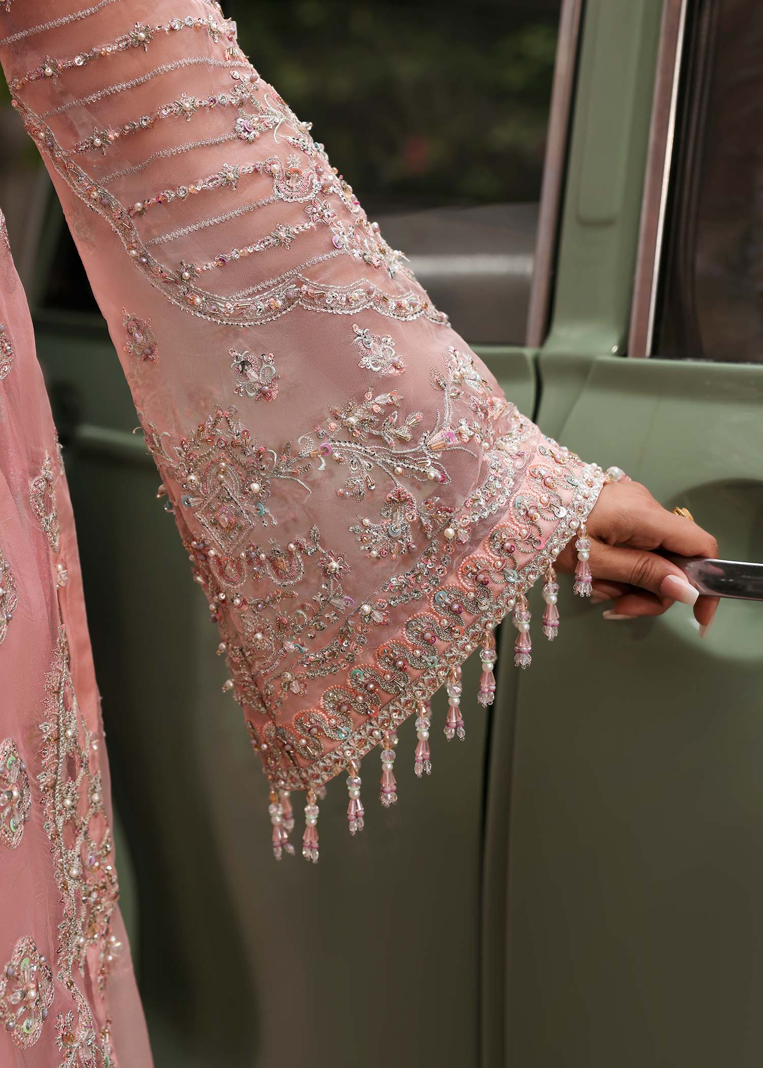 Kanwal Malik Maahi Festive 2025 Shabnam in blush – hand-embellished organza shirt with laser-cut dupatta and screen-printed trouser, available at Highway Fashion