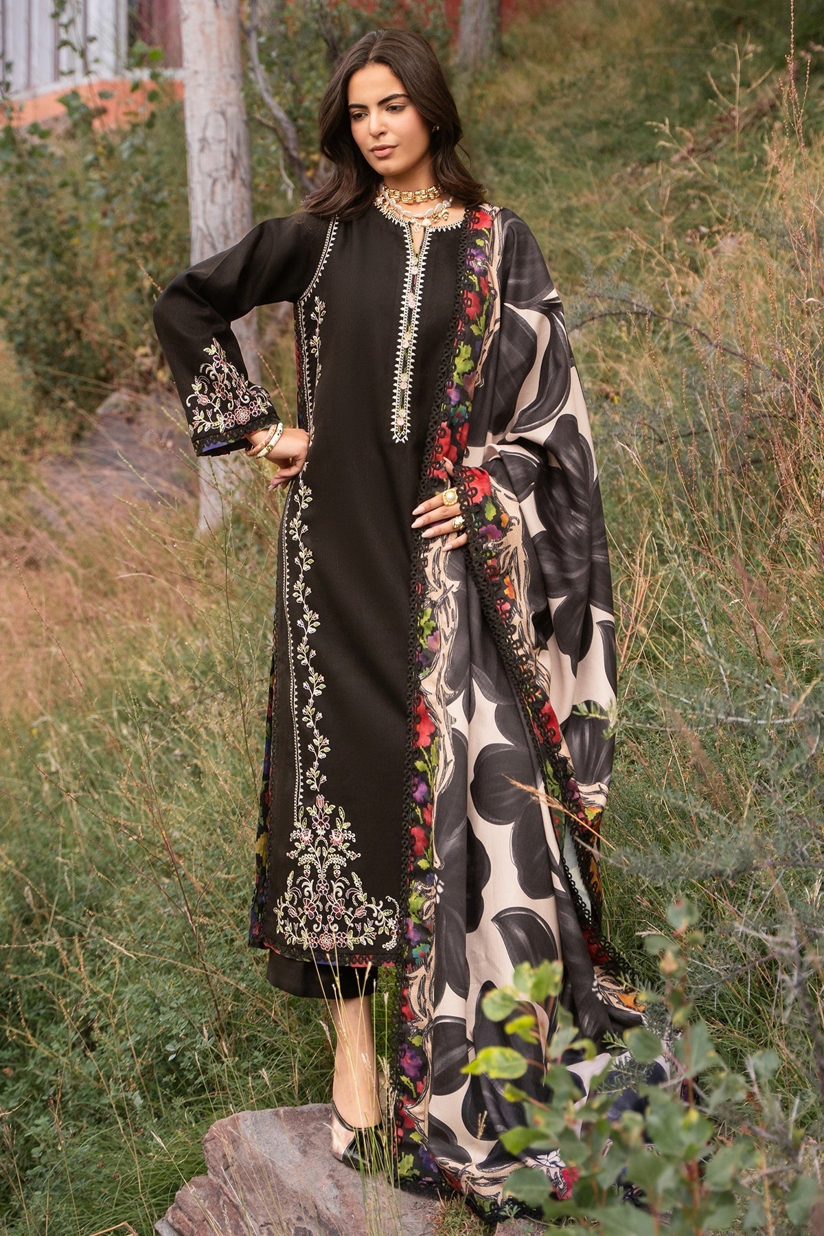Charizma Poshima Winter '26 | Embroidered Peach | PSW6-12