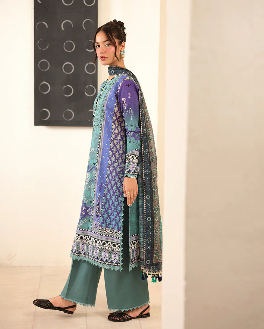 Roheenaz Fabeha organza embroidered neckline close-up