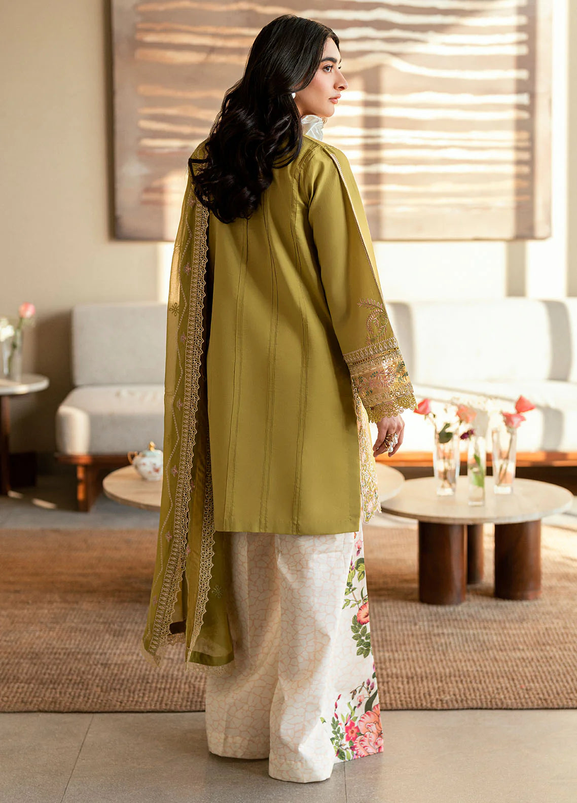 Yaariyan Lawn '25 | CT-20002 NIEVE | 3PC Embroidered Lawn Suit