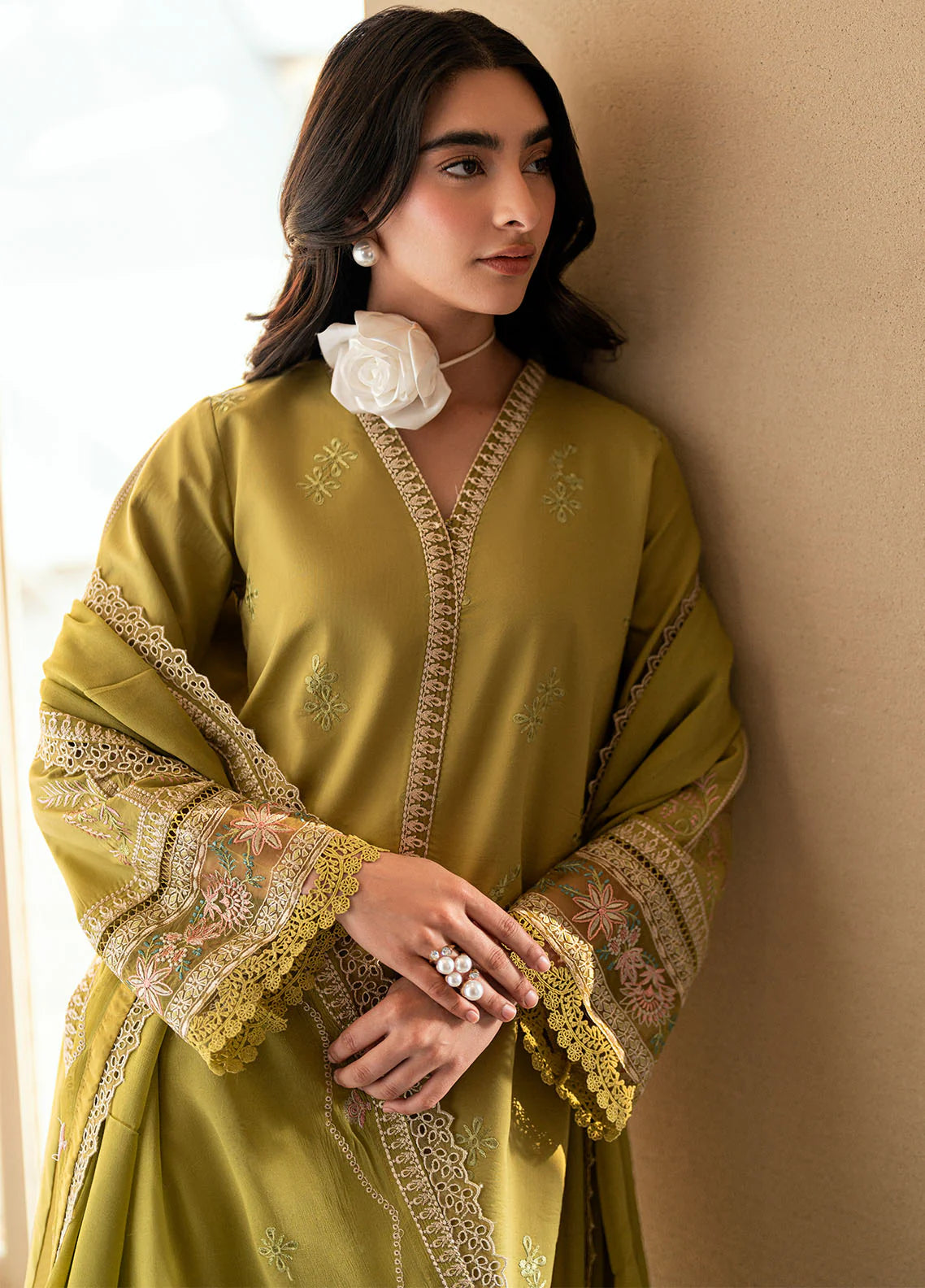 Yaariyan Lawn '25 | CT-20002 NIEVE | 3PC Embroidered Lawn Suit