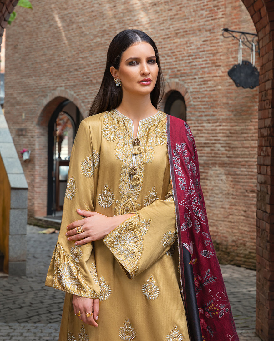 Mushq | Solare | BROADWAY UNDER the TUSCAN SUN