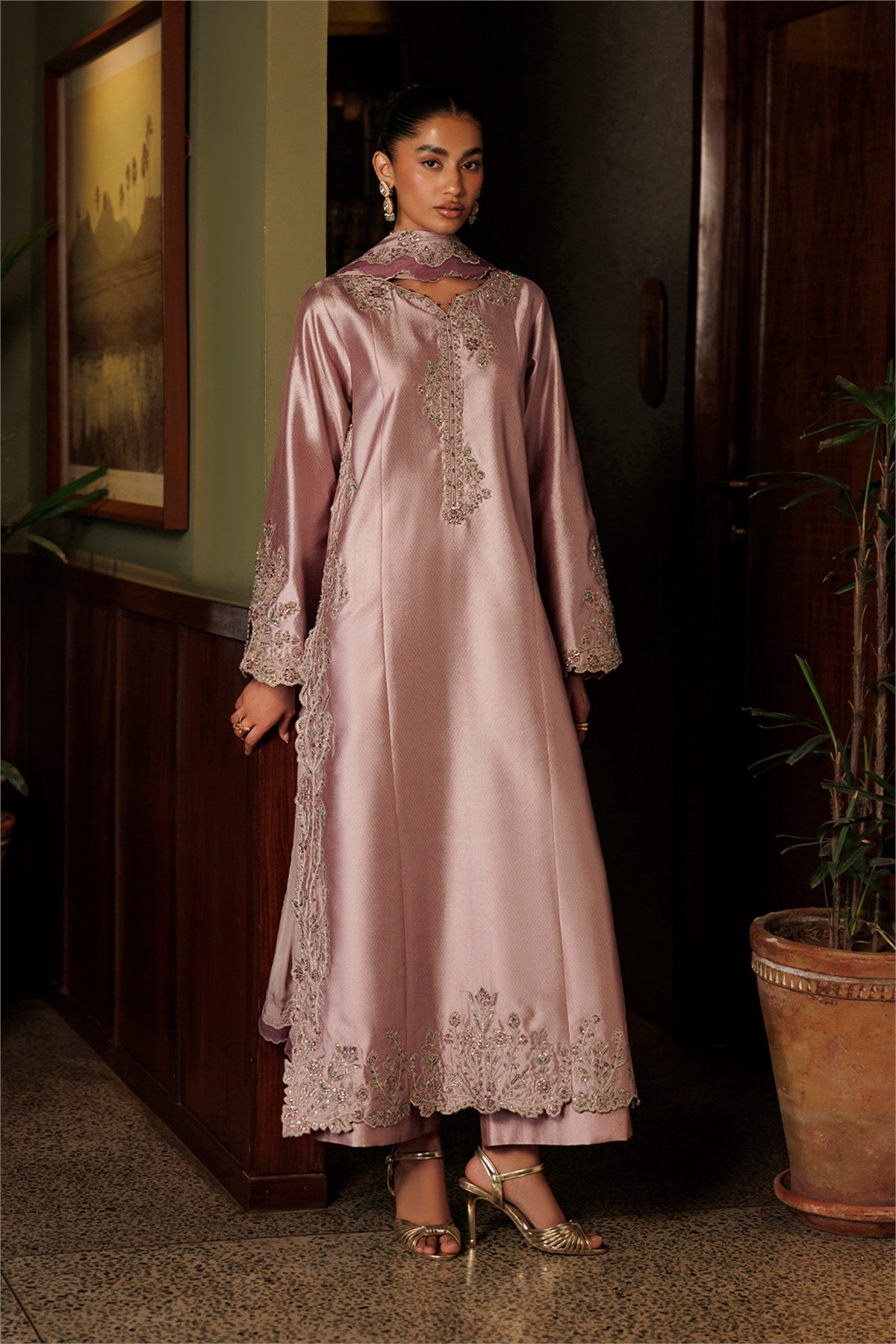 Iznik Festive Formals '26 | UE-719