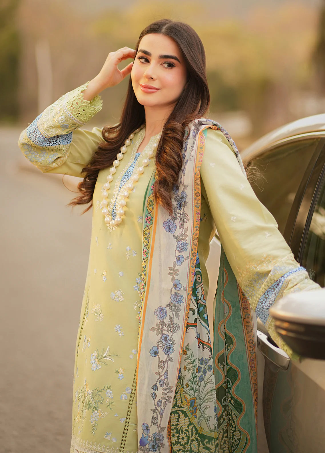 Yaariyan Lawn '25 | CT-20010 MIREA | 3PC Embroidered Lawn Suit