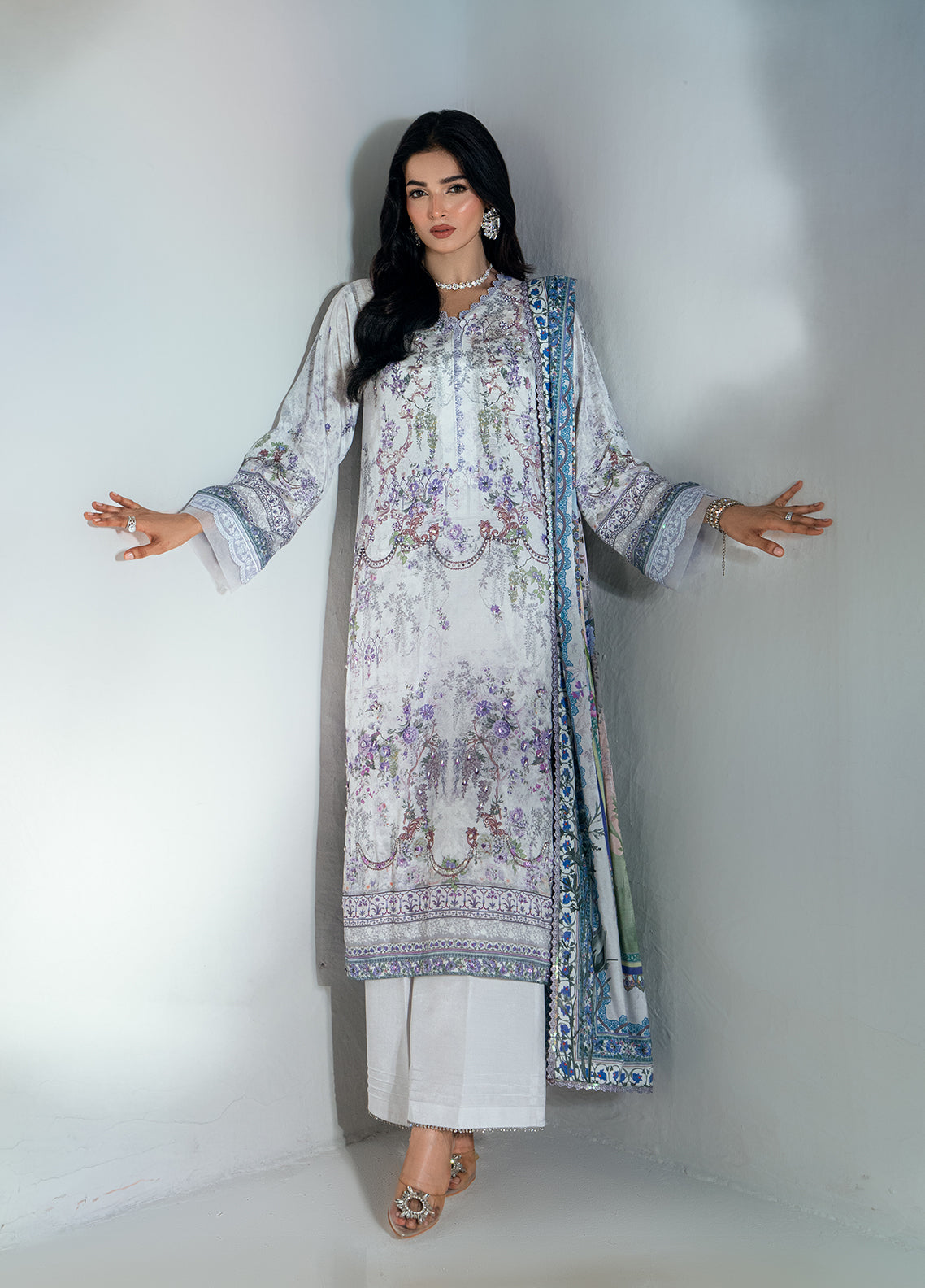 Monarque En Silk By Sahane | CT37002 Muse