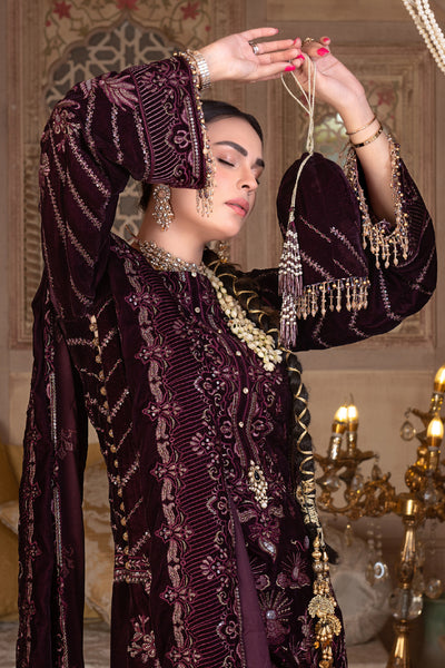 Luxury Embroidered Velvet Collection '23 By Wania WP-276