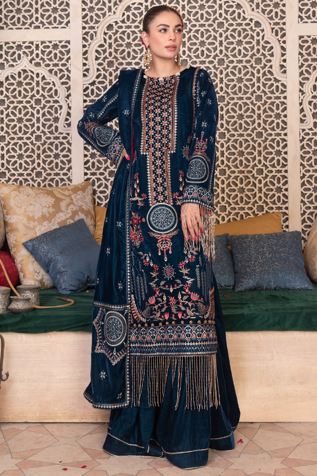 Luxury Embroidered Velvet Collection '23 By Wania WP-275
