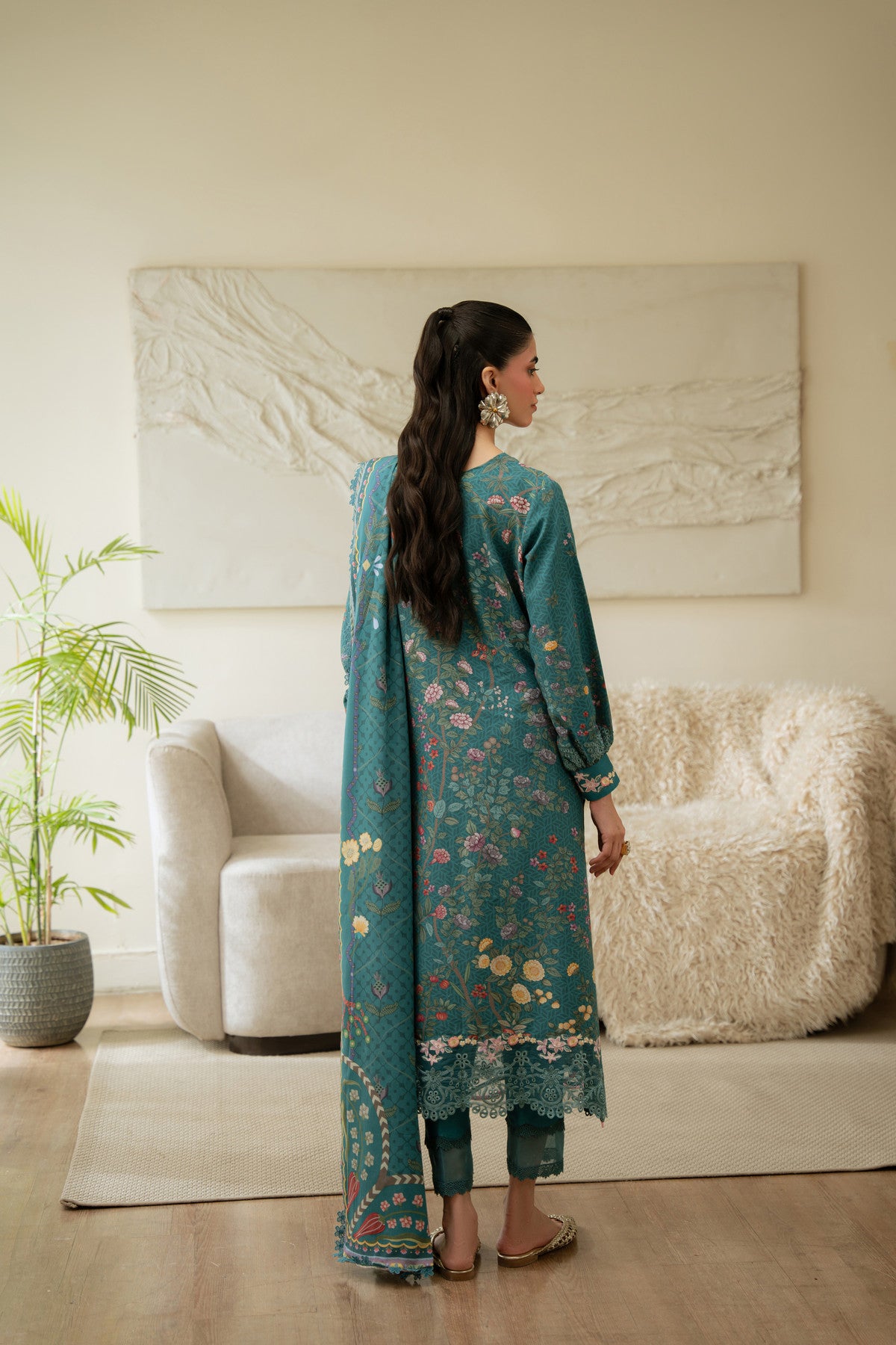 Aabyaan ISLA AK-04 look 3