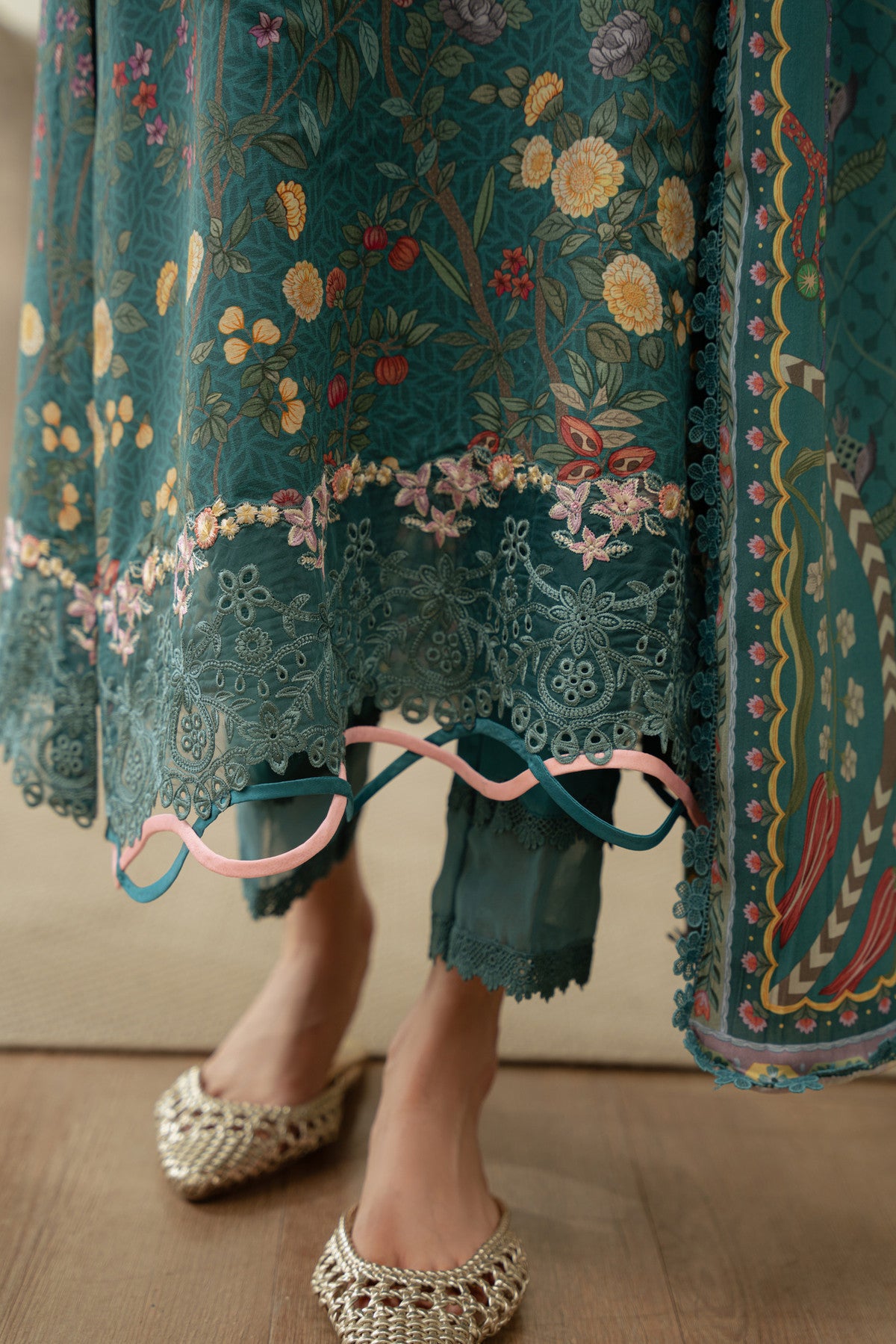 Aabyaan ISLA AK-04 look 5