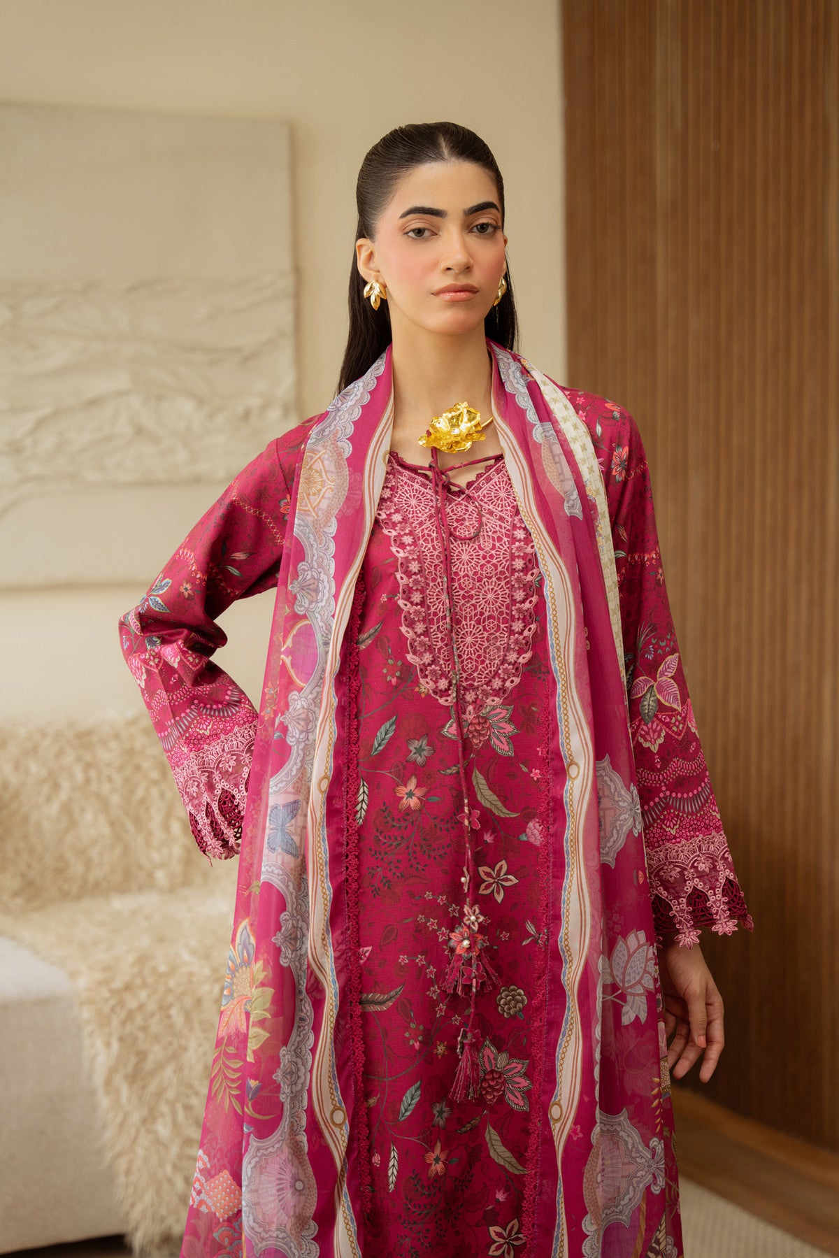 Aabyaan FLEUR AK-10 look 2