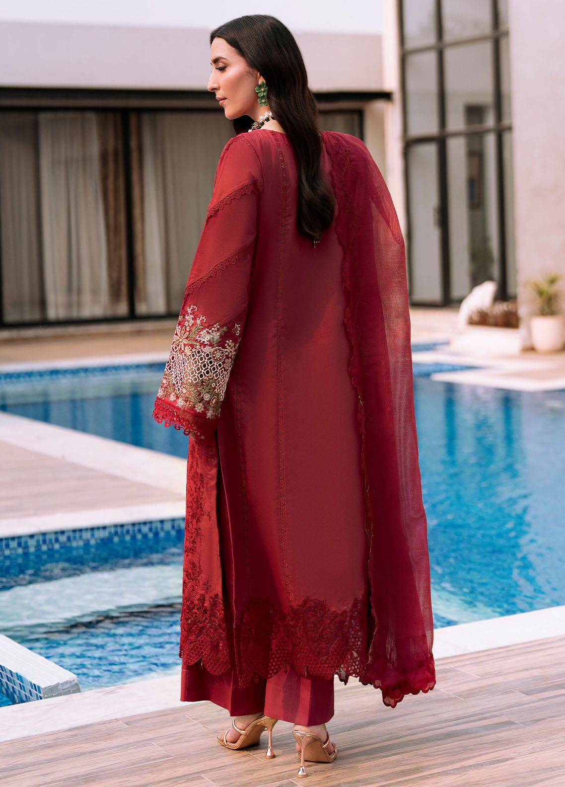 Back design of Florent FEF-10 summer embroidered suit