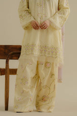 Tonal embroidered jacquard sleeves of Elva-1A

