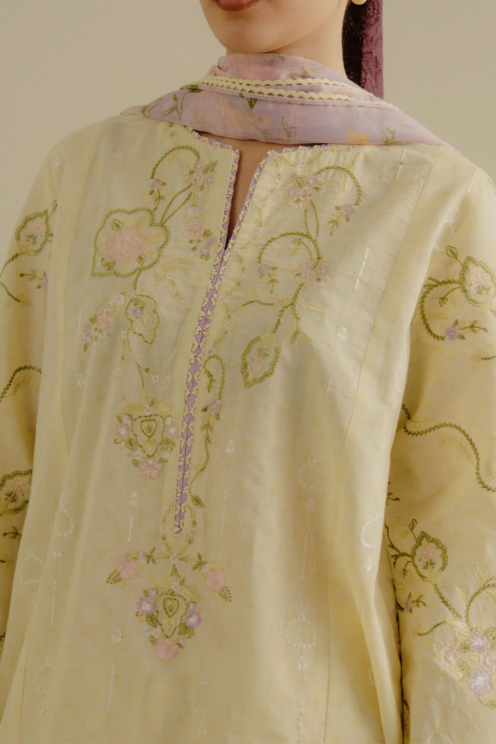 Model wearing front view of Elva-1A by COCO By Zara Shahjahan