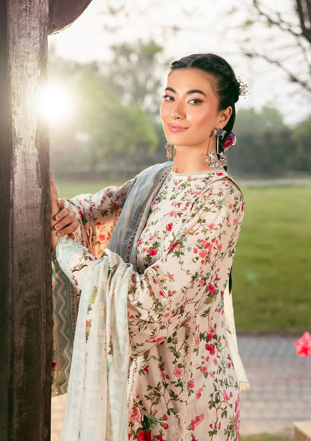 Digital Printed Shirt - Elaf Day Bloom Lawn'25