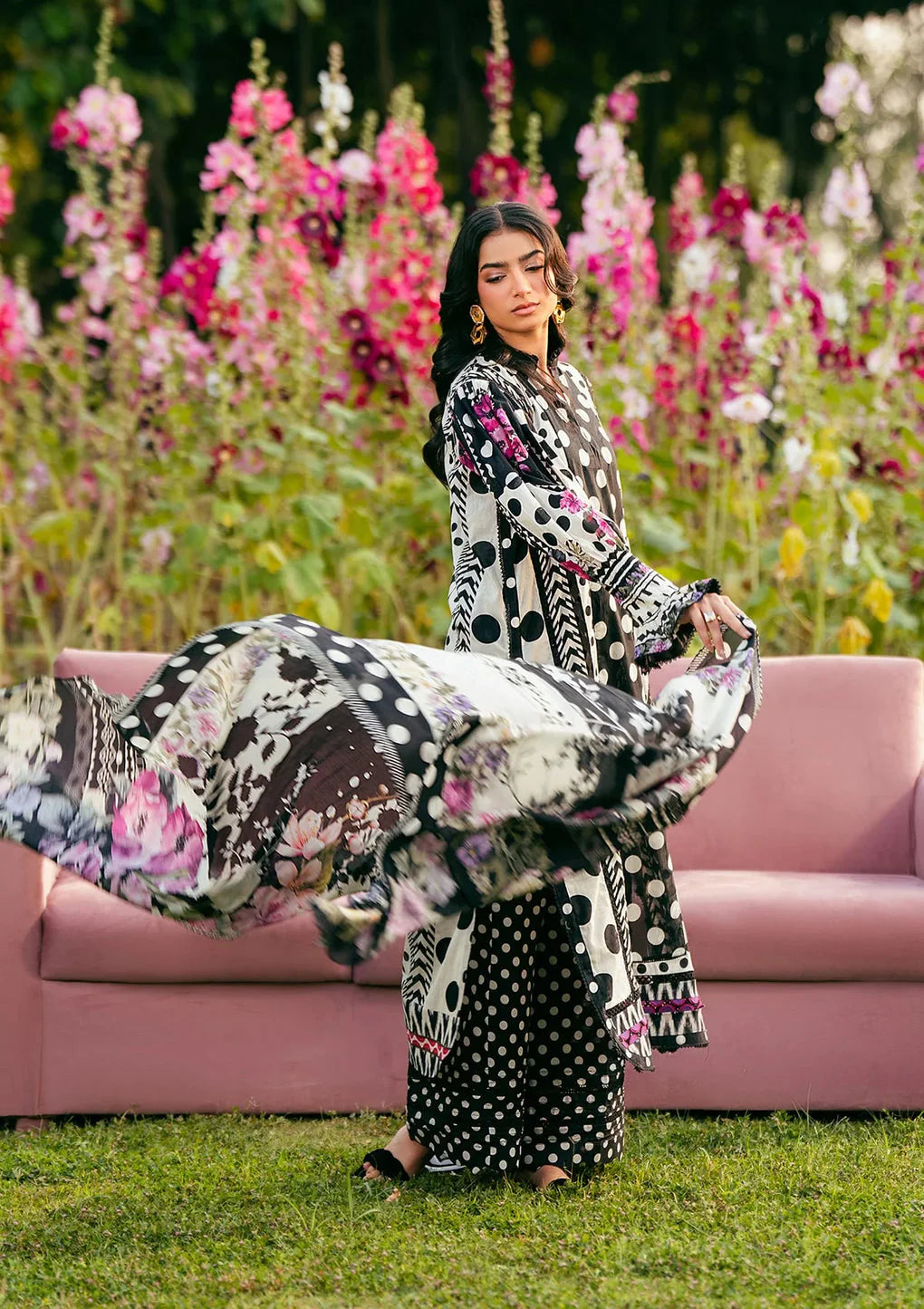 Digital Printed Shirt Front – Elaf Mystic Noir Lawn Set-Dupatta design - complete view