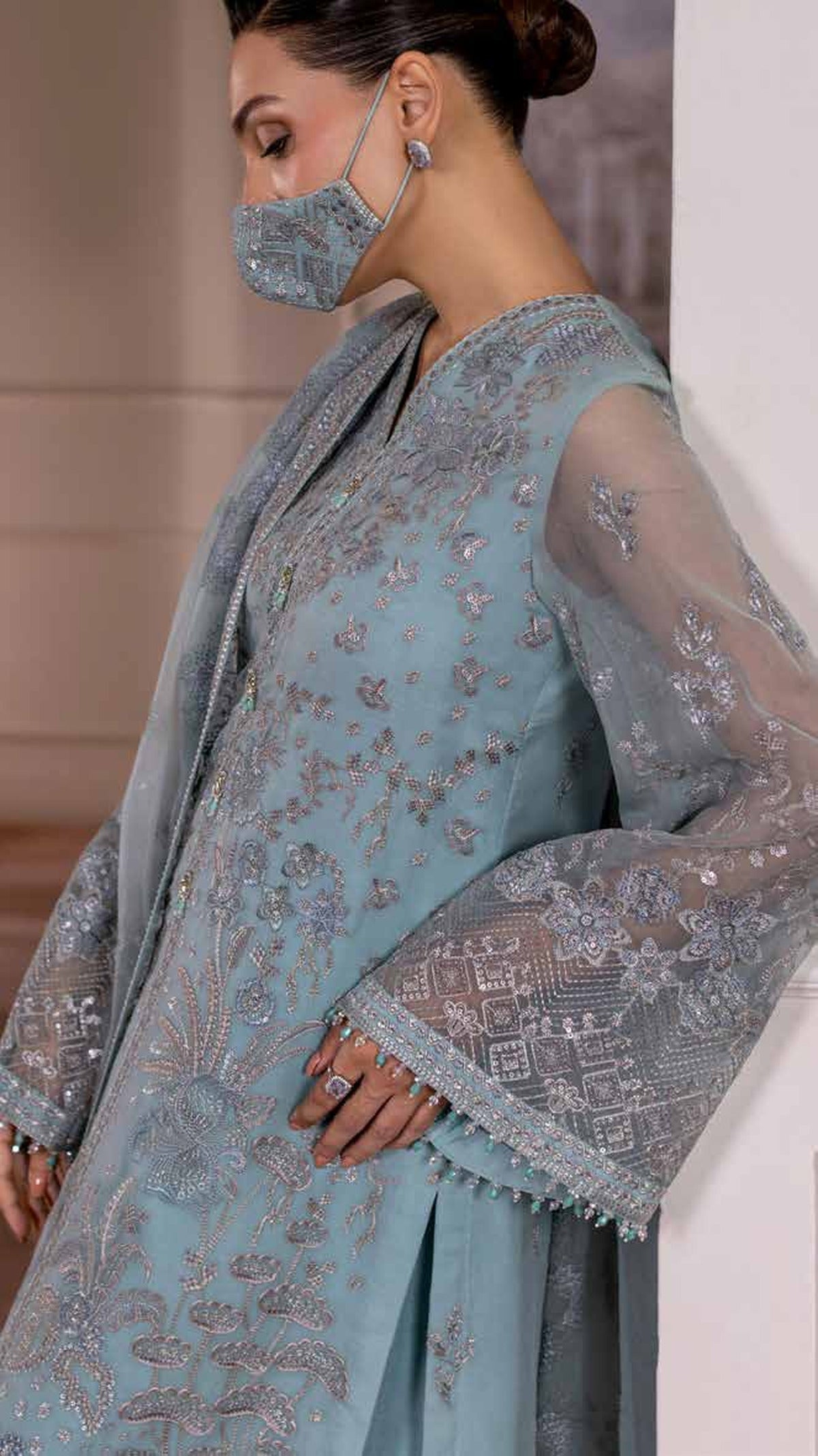 Flossie Parisa Safeera PA-01 sleeve detail