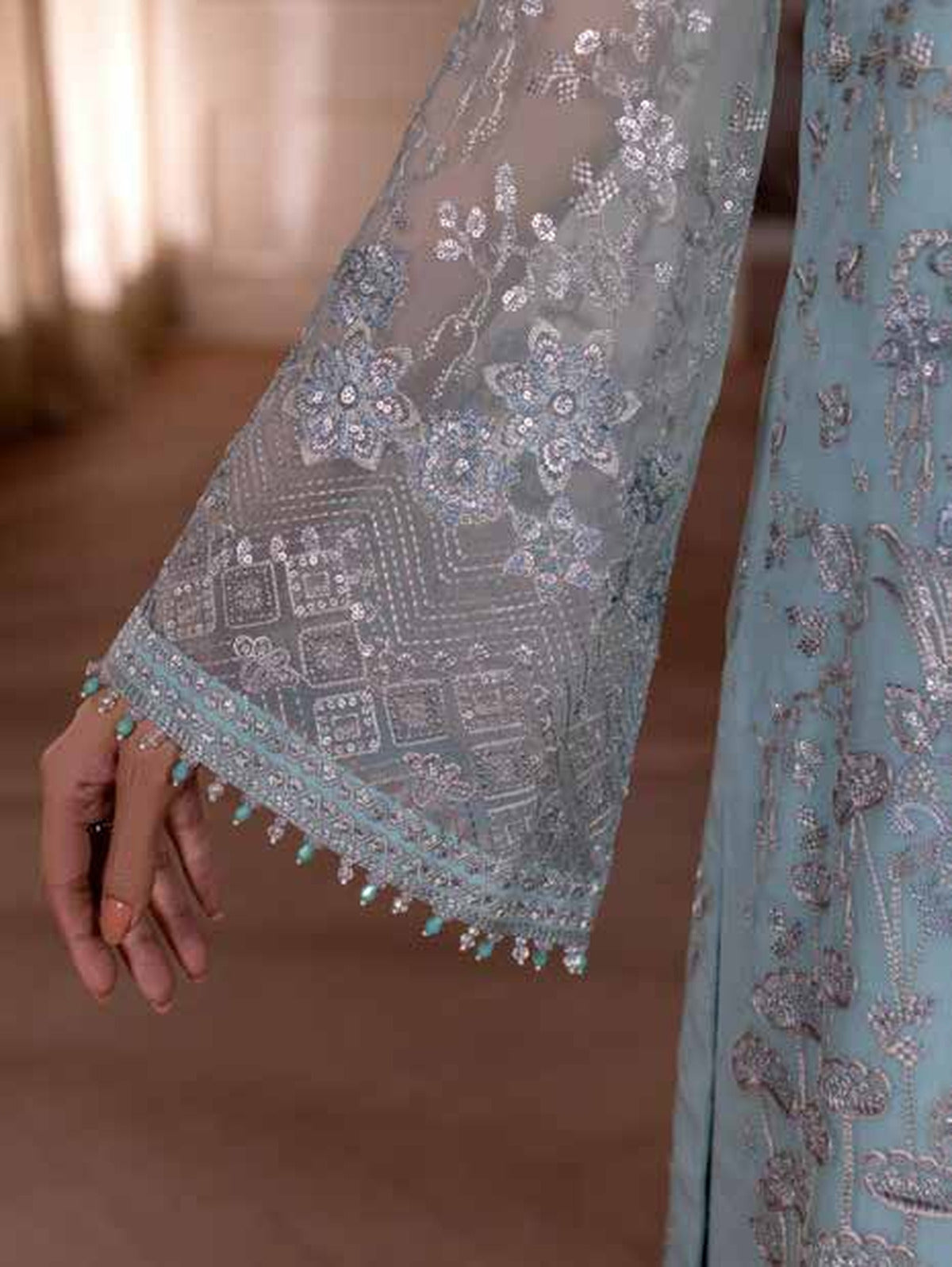Flossie Parisa Safeera PA-01 sleeve embroidery
