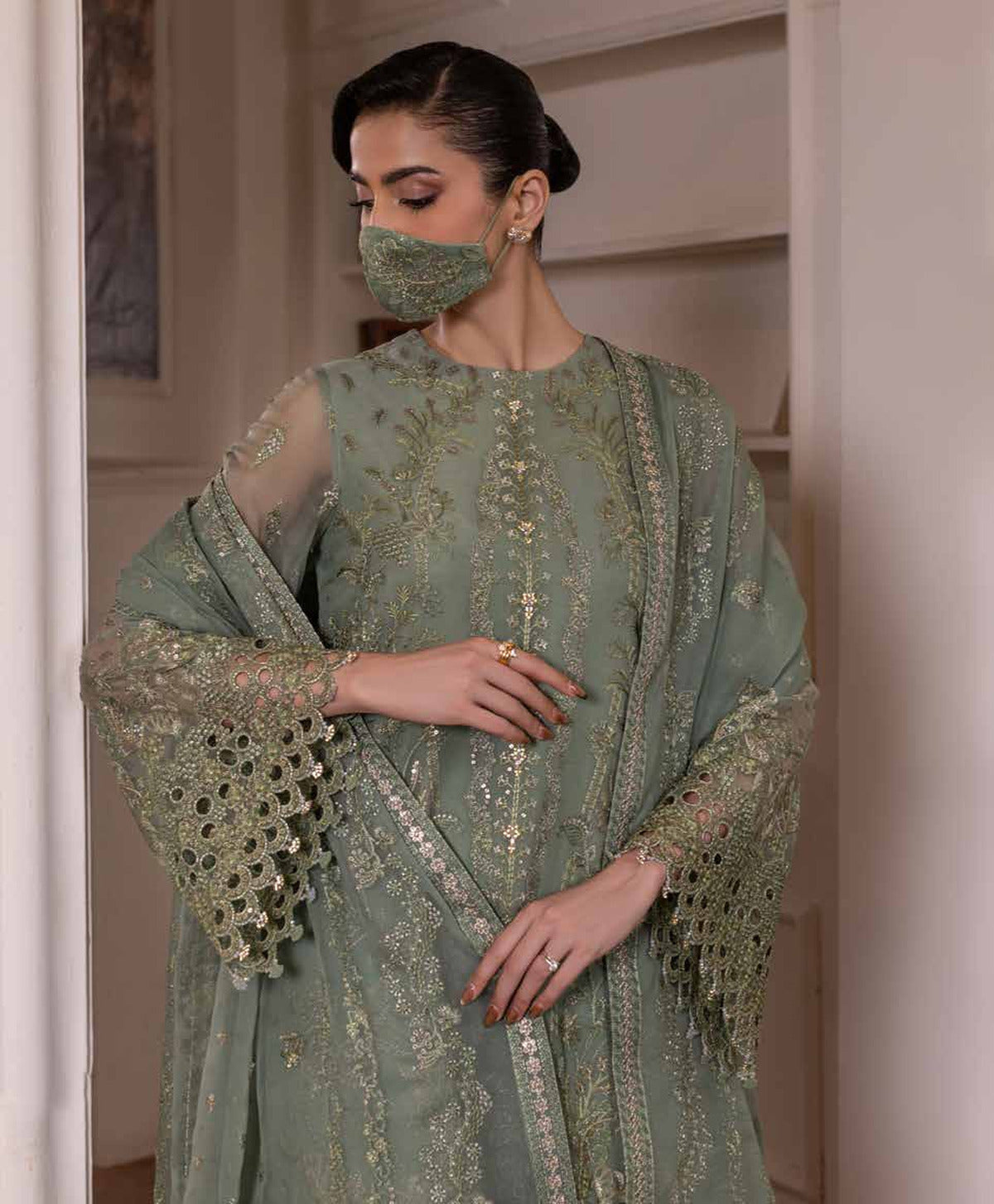 FlossieClothing Parisa Safeera PA-03 embroidery detail