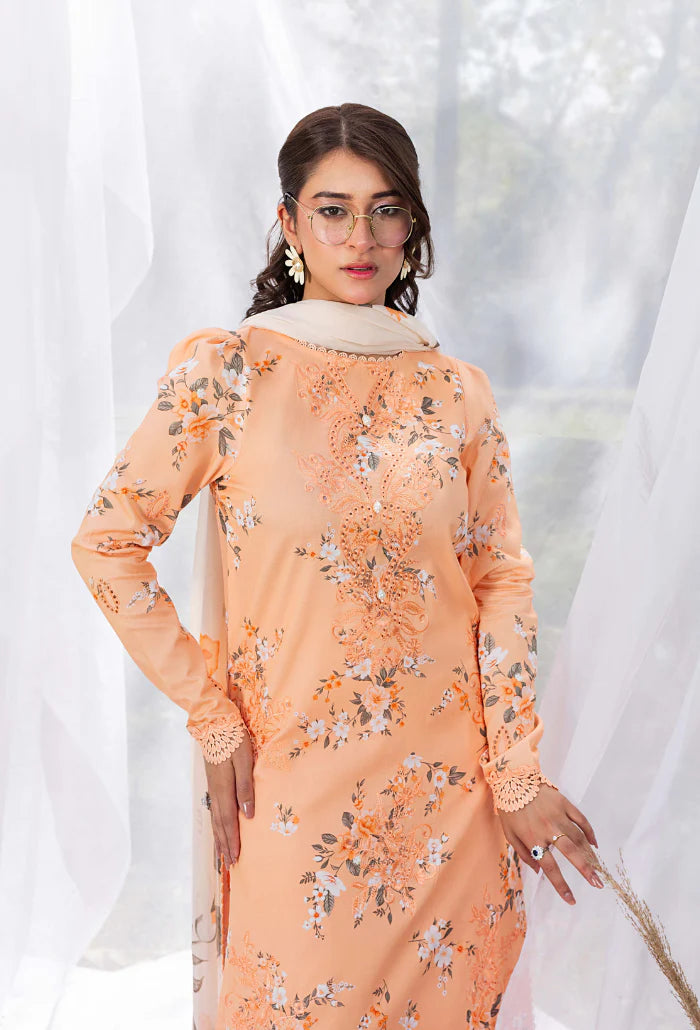 HumDum D-02 Koel'25 - Front view of chickenkari embroidered lawn shirt